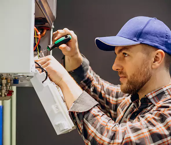 Expert Plumber for Tankless Water Heater Maintenance in Lynnwood, WA: Schedule Professional Maintenance Services with Us