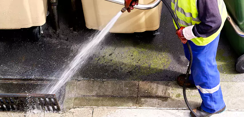 Jet Drain Cleaning in Lynnwood